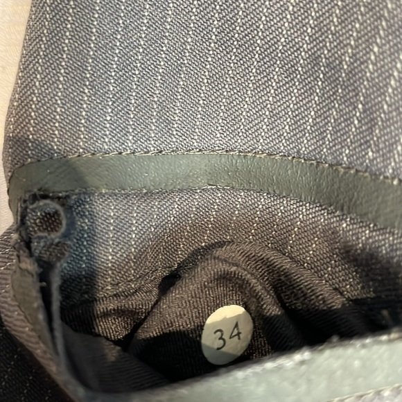 Lululemon Men's Bowline Trunks Shorts Grey Pinstriped Size 34 - Picture 2 of 12